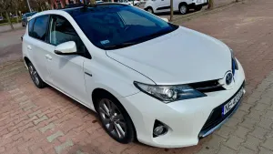 Toyota Auris II Hybrid 135 Prestige 2013