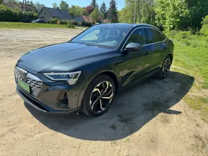 Audi Q8 sportback e-tron 2023