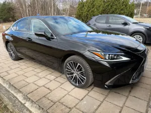 Lexus ES 300h Business Line 2021