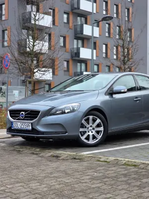 Volvo V40 II 2014