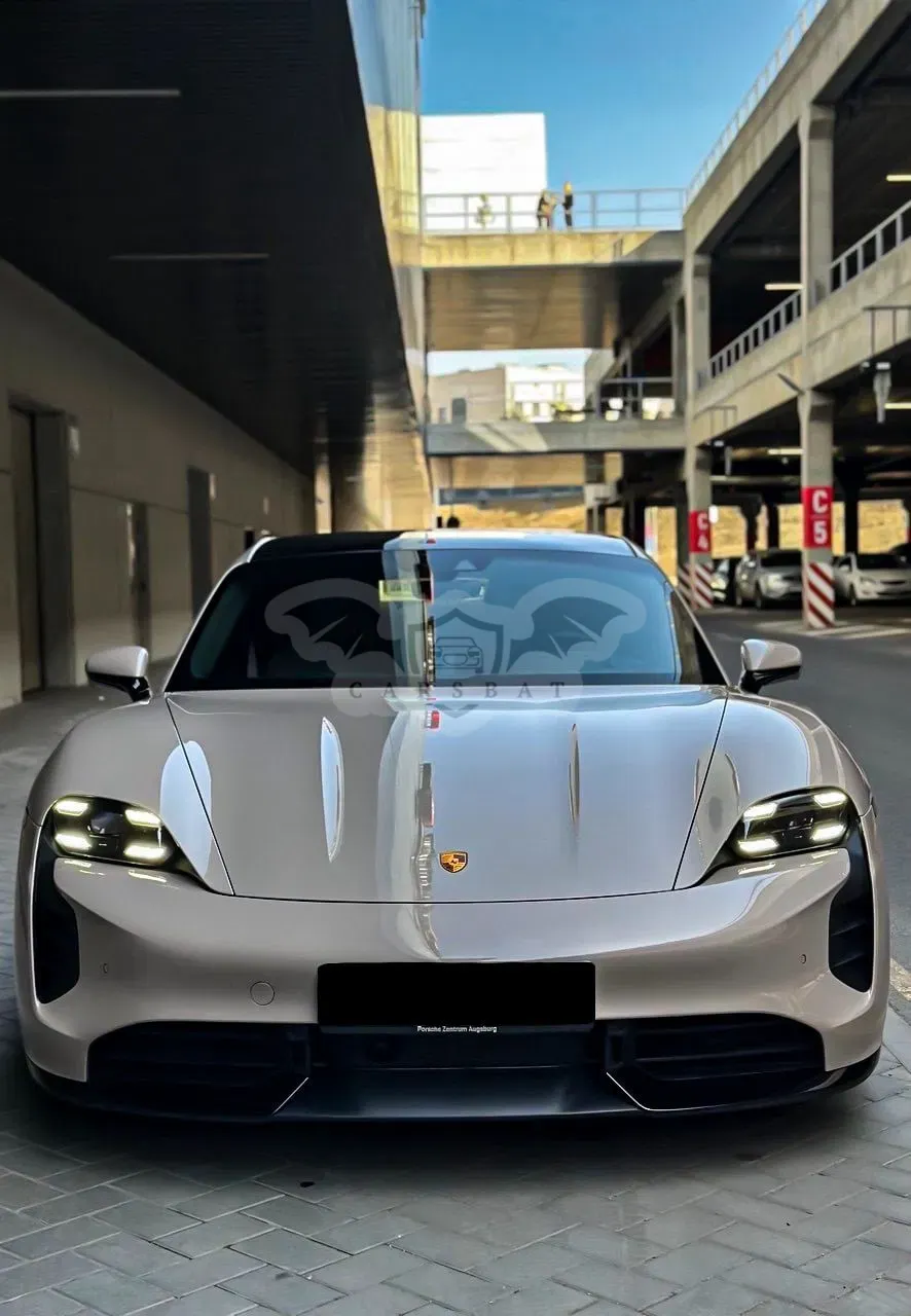 Porsche Taycan 2022