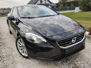 Volvo V40 II D2 Momentum 2013