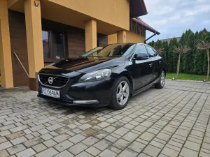Volvo V40 II D2 Momentum 2013
