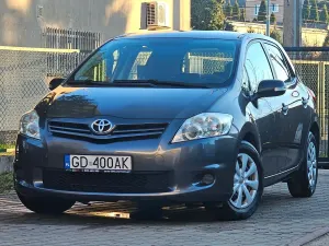Toyota Auris I 1.33 VVT-i Terra 2010