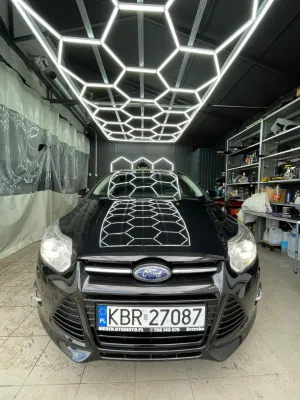 Ford Focus Mk3 1.6 EcoBoost Start-Stopp-System Champions Edition 2014