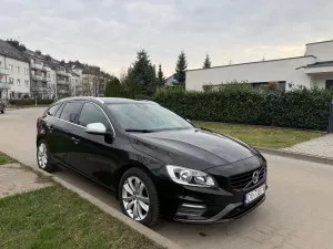 Volvo V60 I D4 RDesign 2015