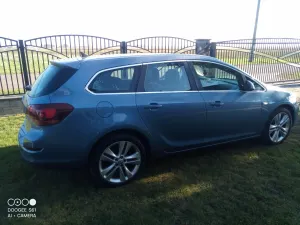 Opel Astra J 1.4 Turbo Cosmo 2010