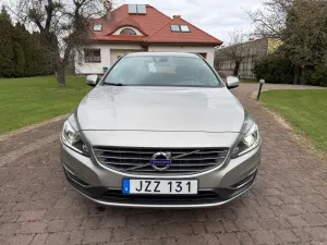 Volvo V60 I D4 2014