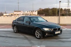 BMW 3 Series F30/F31 318d Blue Performance Sport Line 2013