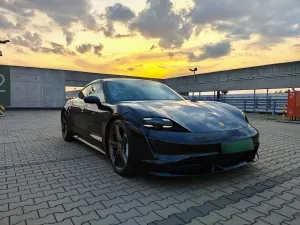 Porsche Taycan Turbo 2021