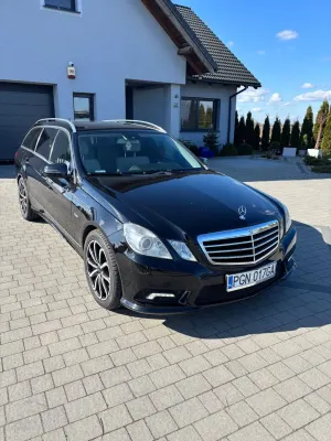 Mercedes-Benz E W212/W207 350 CDI DPF BlueEFFICIENCY 7G-TRONIC Avantgarde 2010