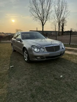 Mercedes-Benz E W211 220 T CDI Classic 2004