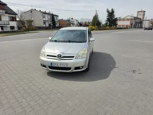 Toyota Corolla Verso 2.0 D-4D Sol 7os 2004