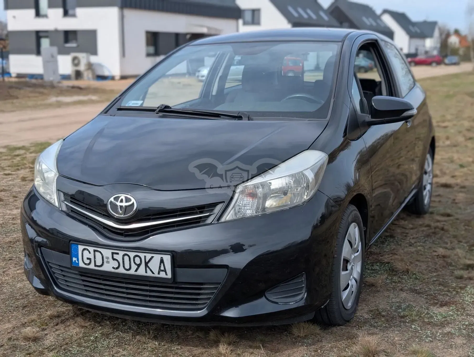 Toyota Yaris III 1.0 Terra 2011