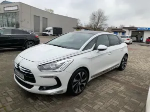 Citroën DS5 1.6 THP SoChic 2012