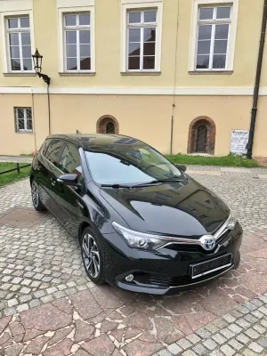 Toyota Auris II Hybrid 135 Comfort 2017