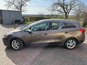 Kia Ceed II 1.6 CRDi 128 Fifa World Cup Edition 2014