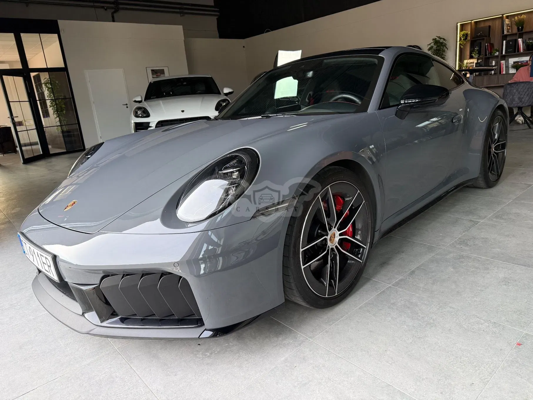 Porsche 911 992 Carrera T-Hybrid 4 GTS 2024