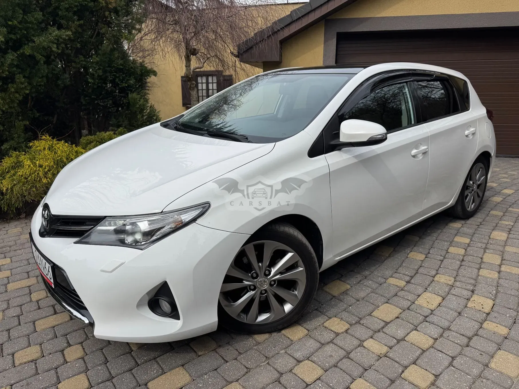 Toyota Auris II 2.0 D-4D Prestige 2013
