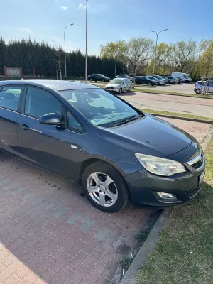 Opel Astra J 1.4 Enjoy 2010