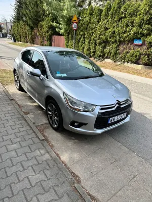 Citroën DS4 e-HDi 110 SoChic 2014