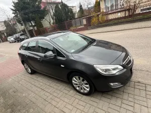Opel Astra J 1.4 T Cosmo 2011