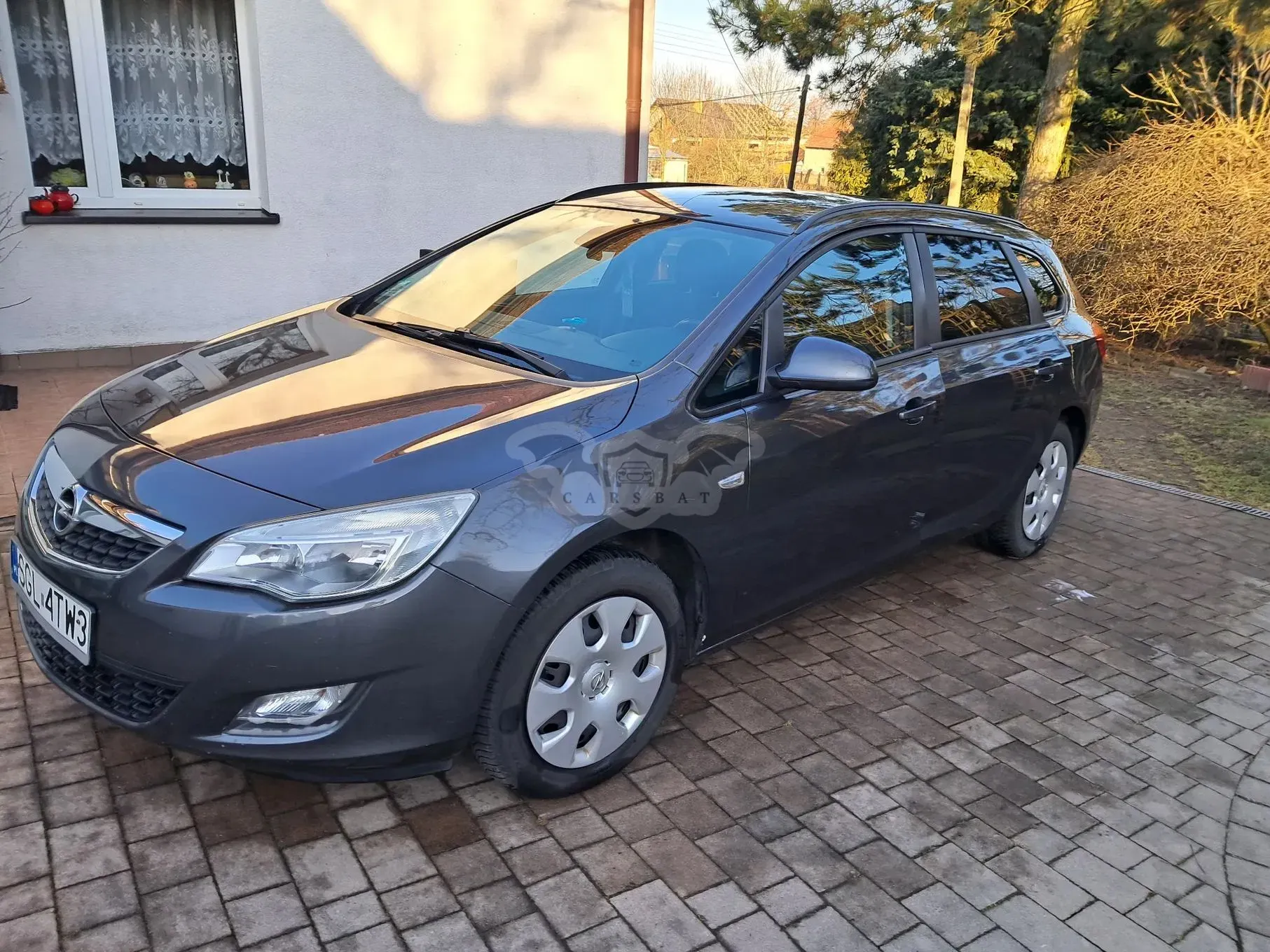 Opel Astra J 2011
