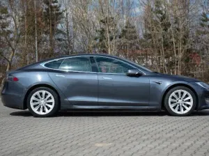 Tesla Model S Long Range Plus 2020