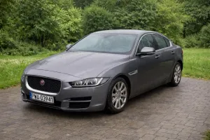 Jaguar XE 2.0 D Prestige 2016