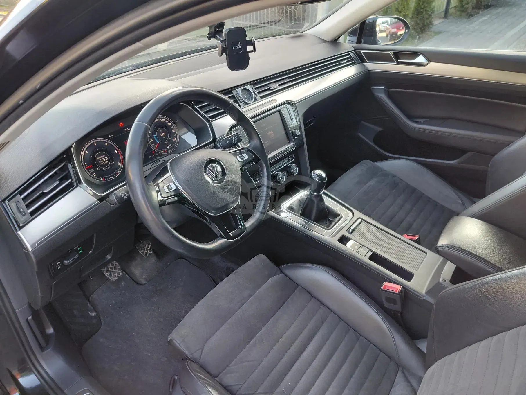 Volkswagen Passat B8 2.0 TDI SCR Highline 2015