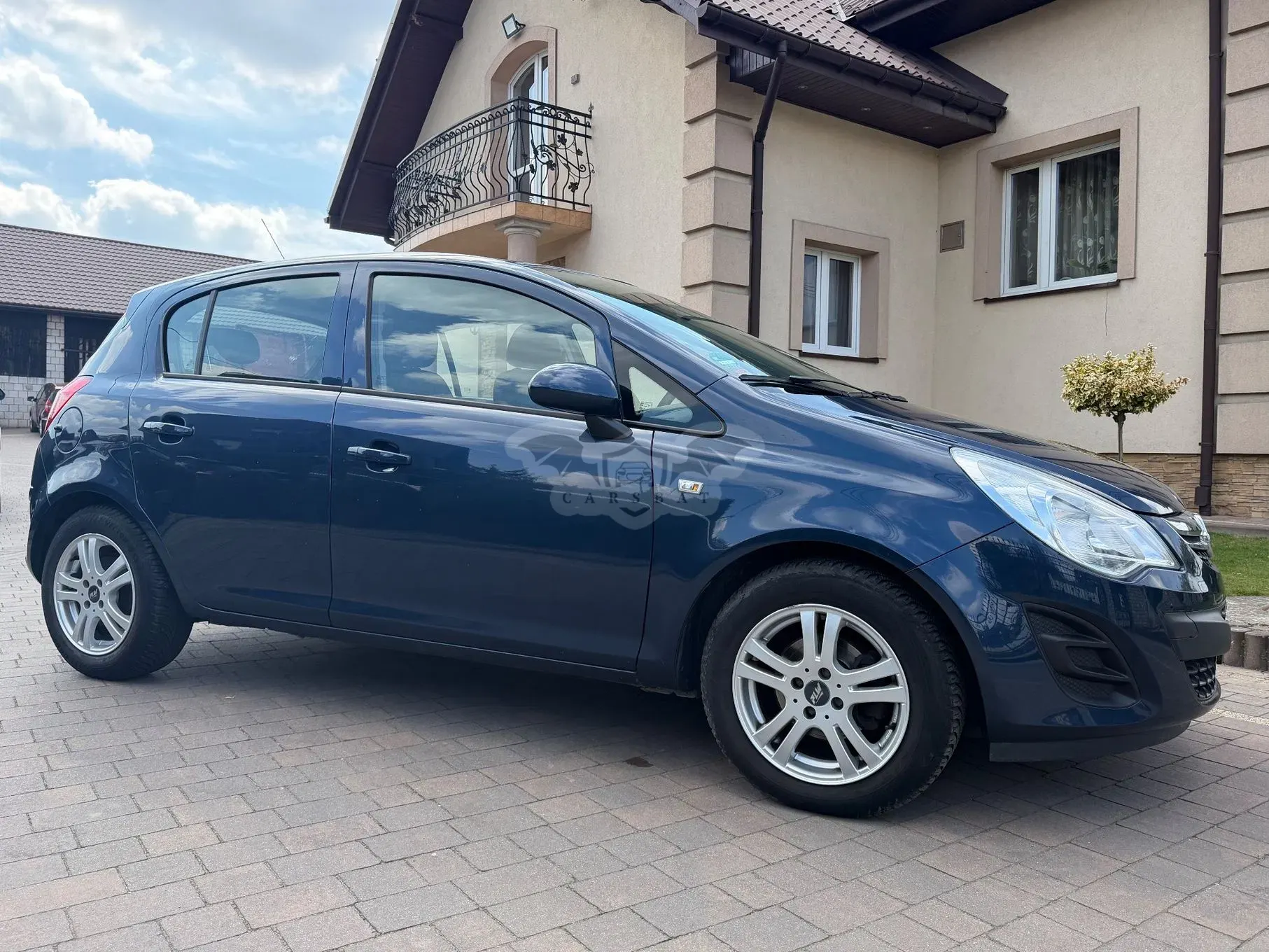 Opel Corsa D 1.4 16V Cosmo 2012