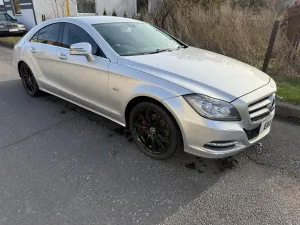 Mercedes-Benz CLS C218 350 CDI DPF BlueEFFICIENCY 7G-TRONIC 2011