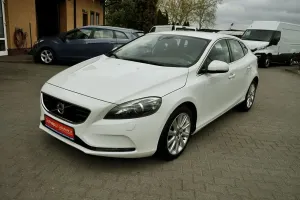Volvo V40 II 2012