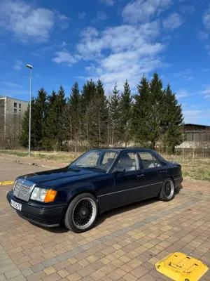 Mercedes-Benz E 1990