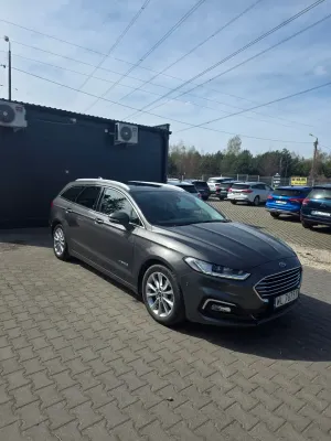 Ford Mondeo Mk5 2.0 Hybrid Titanium 2020
