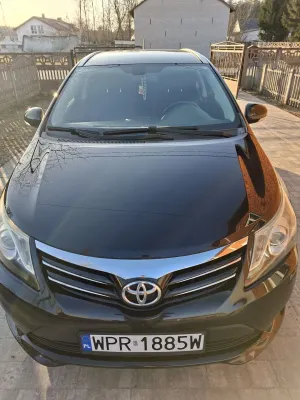 Toyota Avensis III 2.0 D-4D Premium 2012