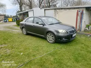 Toyota Avensis II 2.0 D-4D Sol 2009