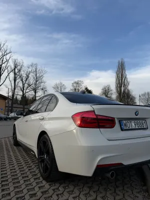 BMW 3 Series F30/F31 318d xDrive 2016