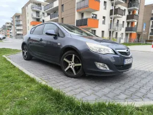 Opel Astra J 1.6 2010