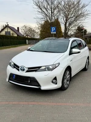 Toyota Auris II 1.8 HSD Prestige NAVI 2014