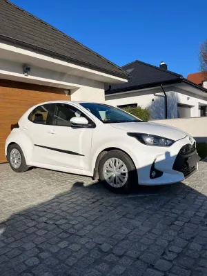 Toyota Yaris IV 1.5 Comfort 2021