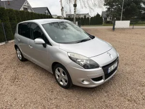 Renault Scenic III 1.6 16V 110 Dynamique 2011