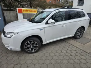 Mitsubishi Outlander III 2.0 4WD 2014