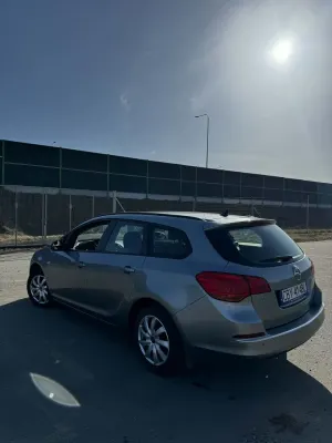Opel Astra J 1.7 CDTI Sport 2013