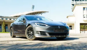 Tesla Model S 2019