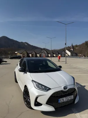 Toyota Yaris IV 1.5 VVT-i GR SPORT 2022