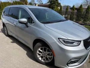Chrysler Pacifica 2023