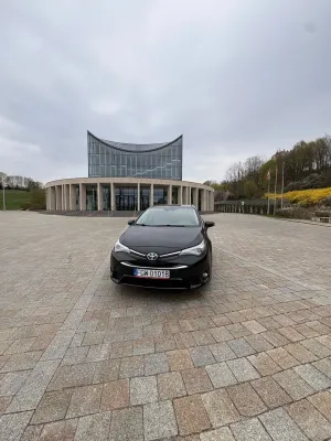 Toyota Avensis III 1.8 Premium 2017