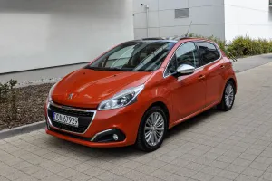 Peugeot 208 I (2012-2019) 2015