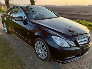 Mercedes-Benz E W212/W207 220 CDI DPF BlueEFFICIENCY Avantgarde 2012